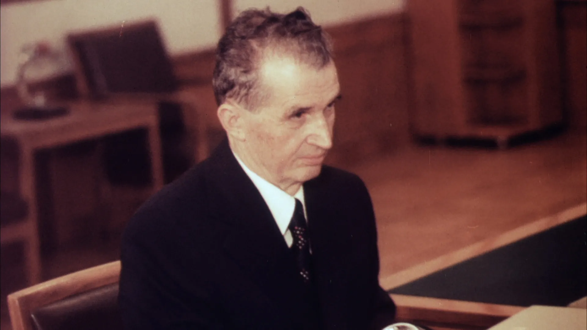 Maşina lui Nicolae Ceauşescu, scoasă la licitaţie în Irlanda în scopuri caritabile