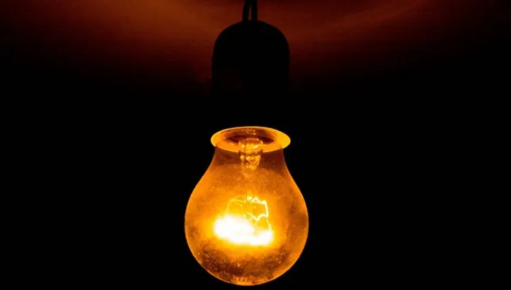 Bucureştenii, fără curent electric în Vinerea Mare. Care sunt zonele vizate