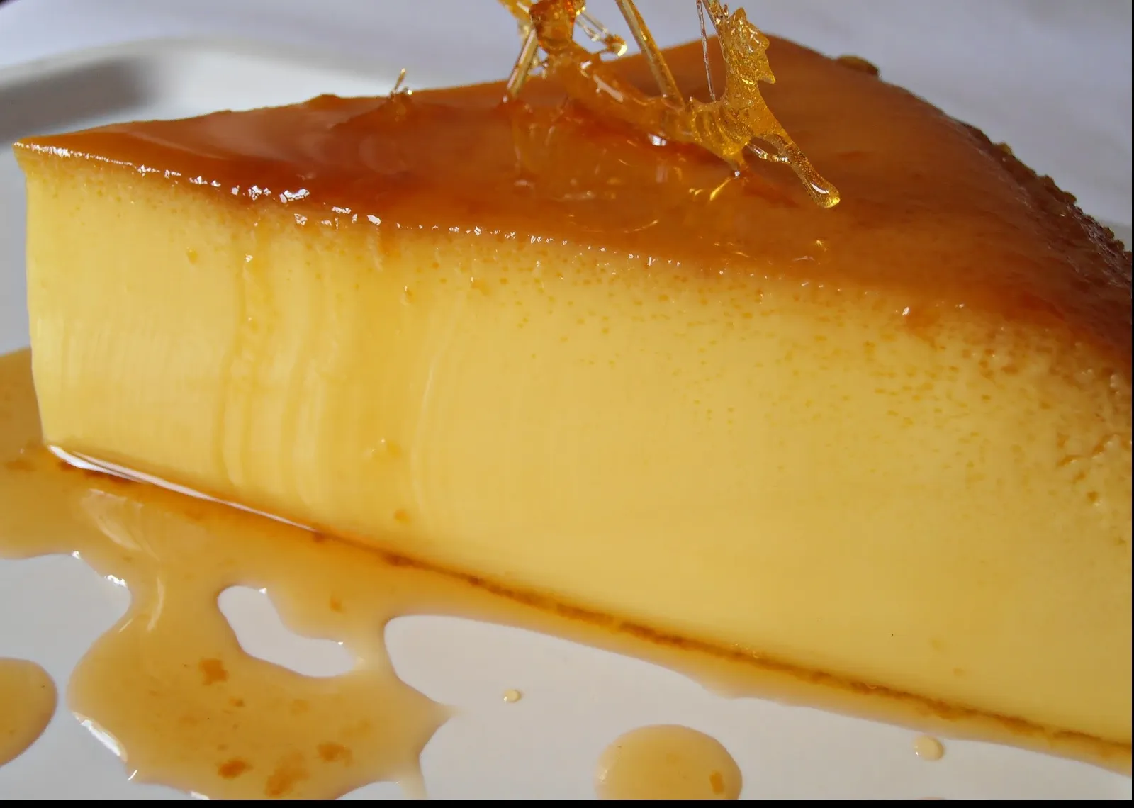 Cum prepari cea mai delicioasă cremă de zahăr ars. Secretul dezvăluit de bucătari celebri