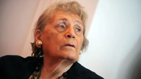 Iolanda Balaș, condusă pe ultimul drum 