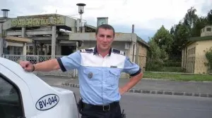 Culmea ironiei. Ce a păţit poliţistul Marian Godină