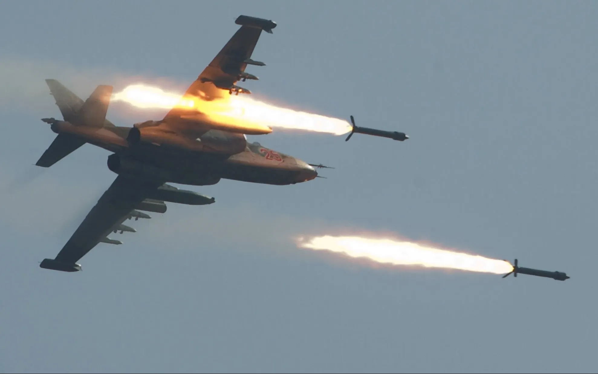 Un bombardier rusesc Su-25 s-a prăbușit