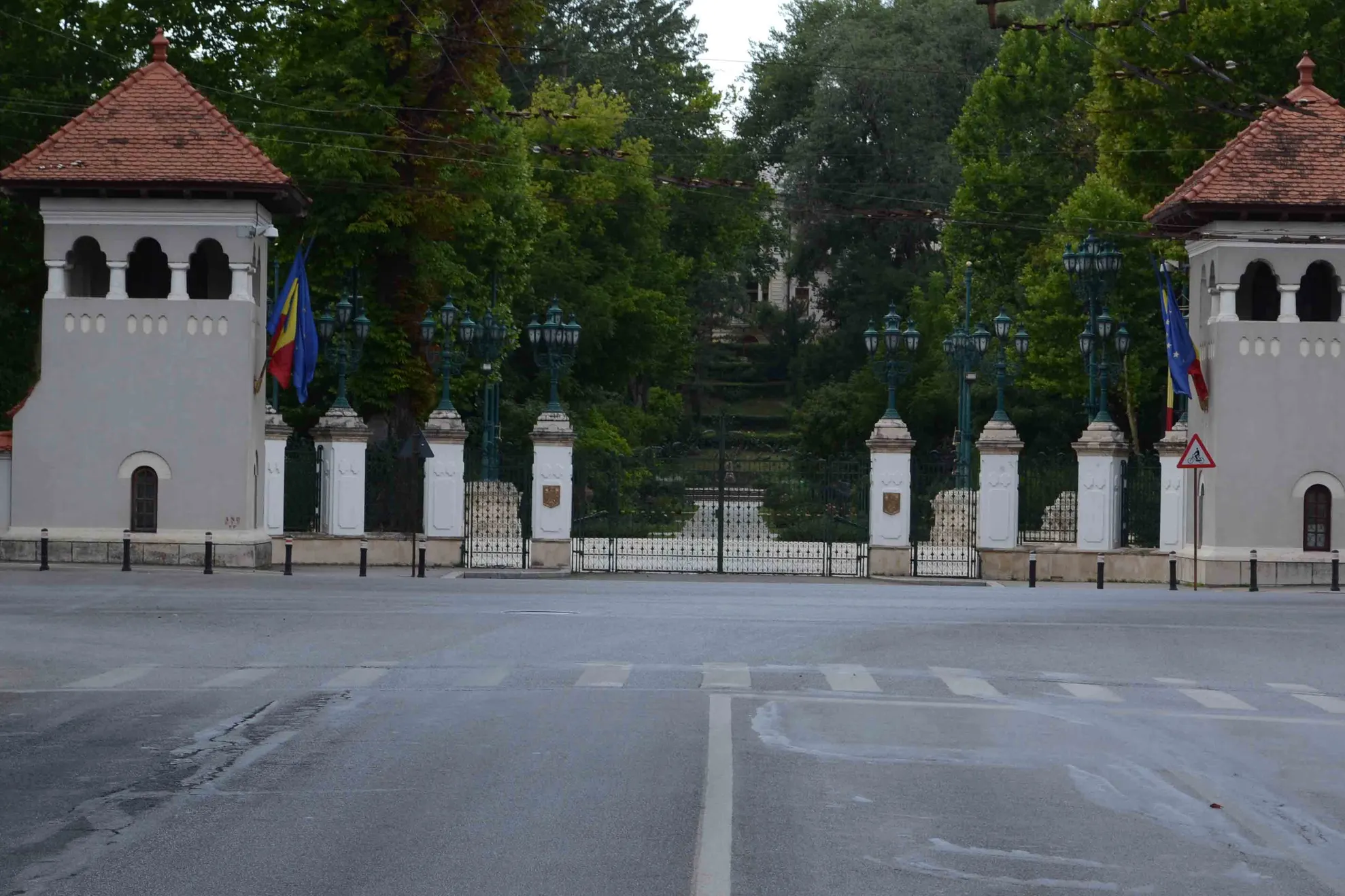Președinția vrea sistem de irigaţii la Cotroceni. Câte milioane de lei e dispus să dea Iohannis