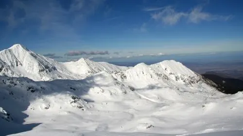 Avertizare: Risc de avalansă în munții Bucegi și Făgăraș