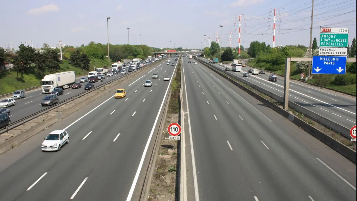 Șofer român de TIR, condamnat la închisoare în Franța. A fentat taxa de autostradă ani la rând
