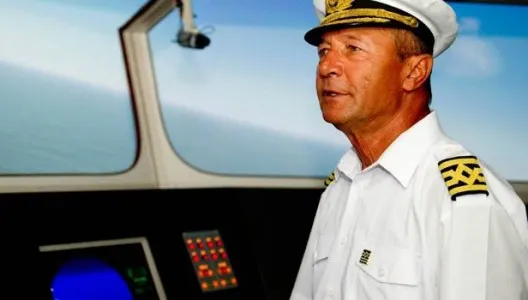 Editorial. Ioana Ene Dogioiu: Un port sigur pentru Traian Băsescu