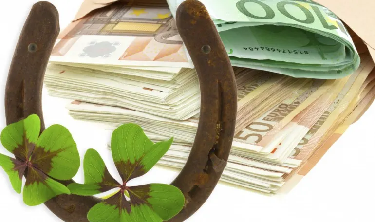 Top 3 zodii cu noroc la bani în luna martie