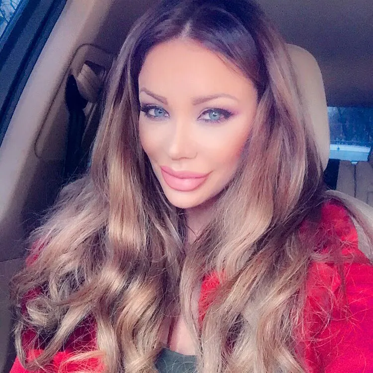 Bianca Drăgușanu și-a arătat burtica de gravidă: ”Na, poftim. Mulțumită toată lumea?”