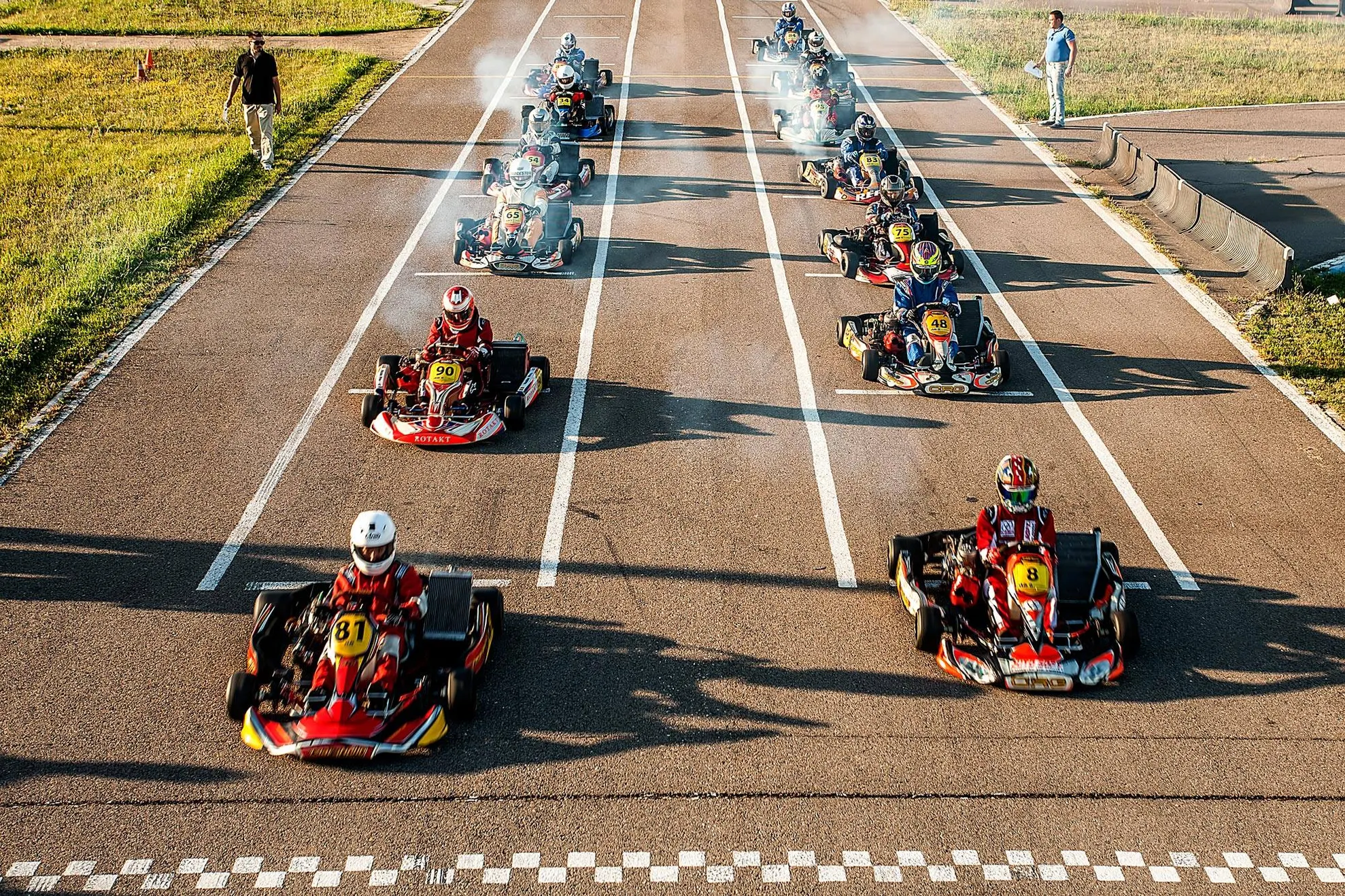 Karturi ce ating 220 de kilometri/oră. 50 de piloţi români intră în cursă