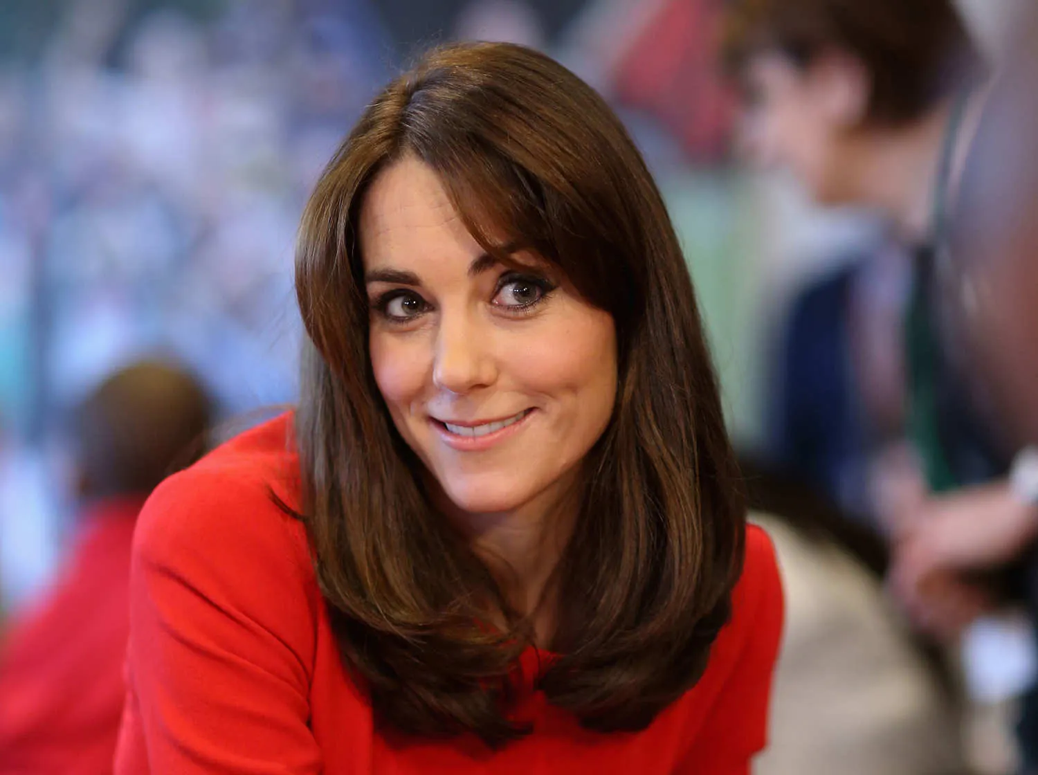 I se spune Kate Middleton a Asiei. Cum arată cea mai tânără regină din lume. E de o frumusețe rară!