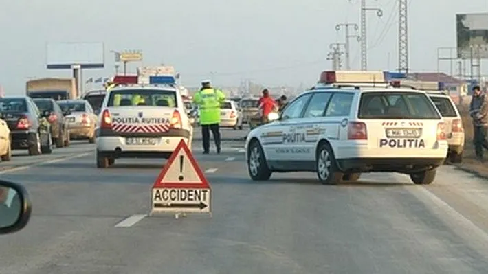 O dubiţă transporta conducte, pe o şosea din Iaşi. Ce a urmat e desprins din filmele de groază!