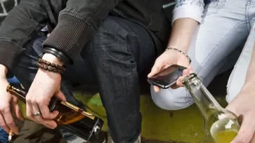 UNICEF a lansat o campanie de prevenţie a consumului de alcool în rândul adolescenţilor 