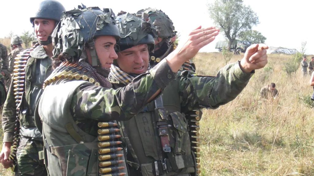 Ce surpriză! Autorităţile vor reintroduce stagiului militar OBLIGATORIU