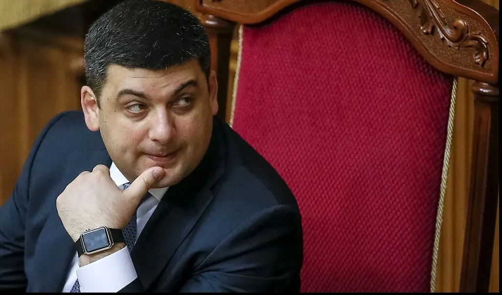 Ucraina şi-a găsit premier. Este omul lui Poroşenko, dar este considerat "curat"