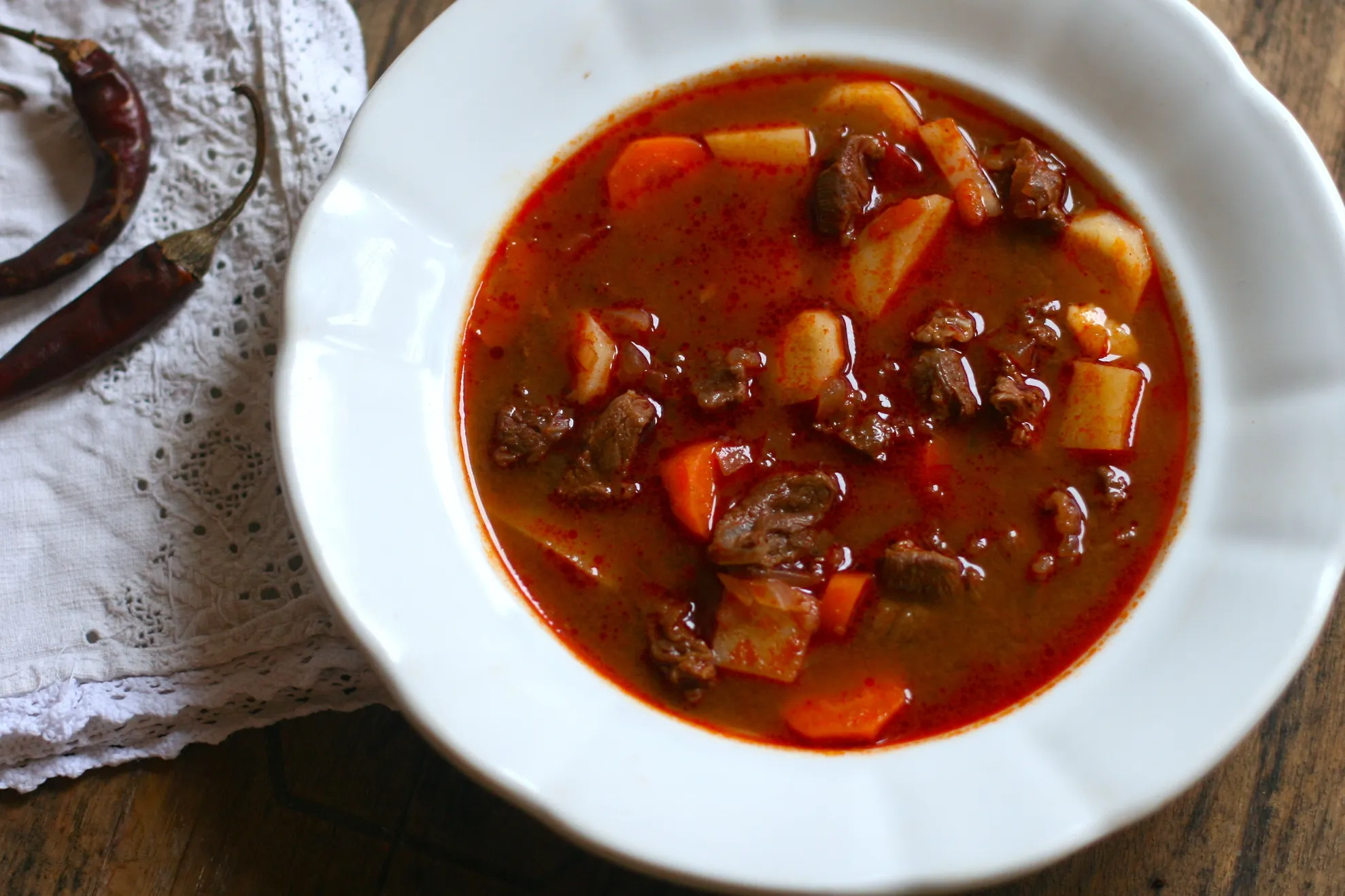 Secretul pentru un gulaş delicios. E neapărat nevoie de acest ingredient