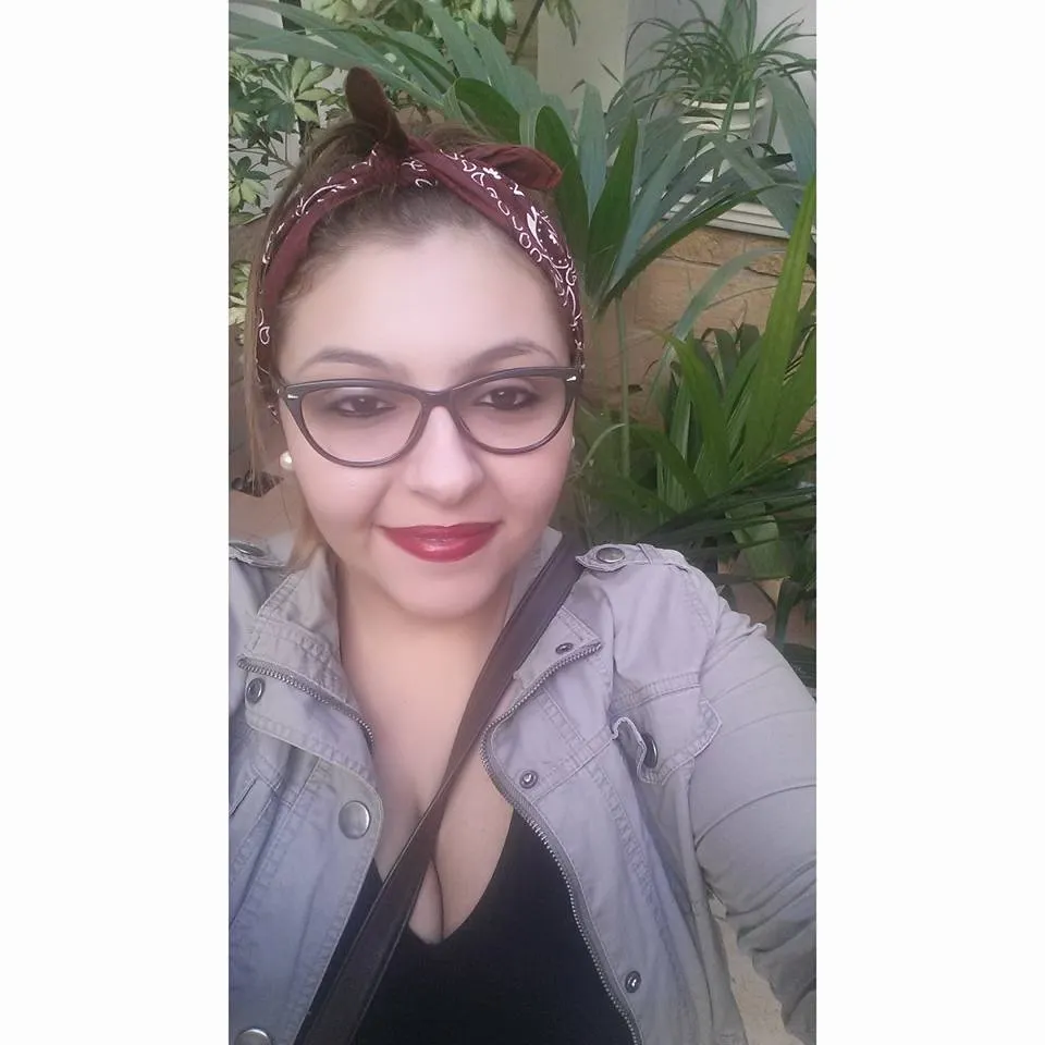 S-a dus să ia lenjerie. Vânzătoarea a spus că e grasă. A plecat acasă. ULUITOR ce a pus pe Facebook