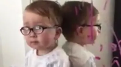 Viral pe Internet: explicaţia născocită de acest copil pentru boacăna făcută