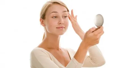5 moduri eficace ca să tratezi acneea în mod natural