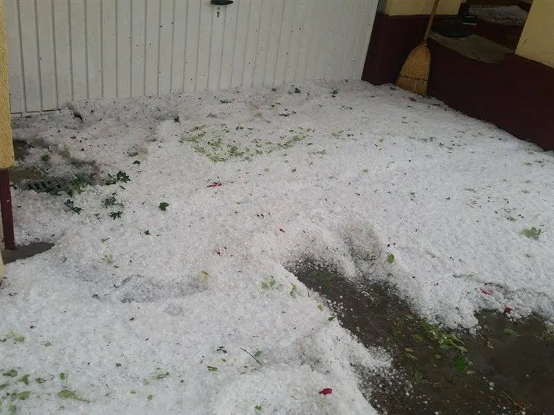 Prăpăd în Cluj, după o ploaie cu grindină