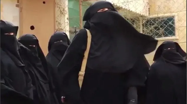 "Doamna Teroare", cea mai faimoasă luptătoare din Statul Islamic, şochează din nou