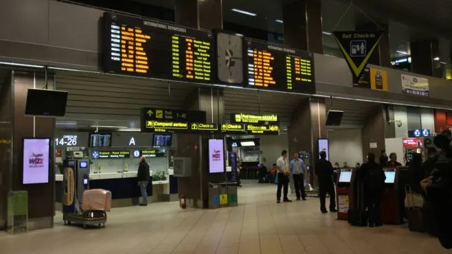 Grevă pe Aeroportul Otopeni. Comunicatul TAROM pentru pasageri