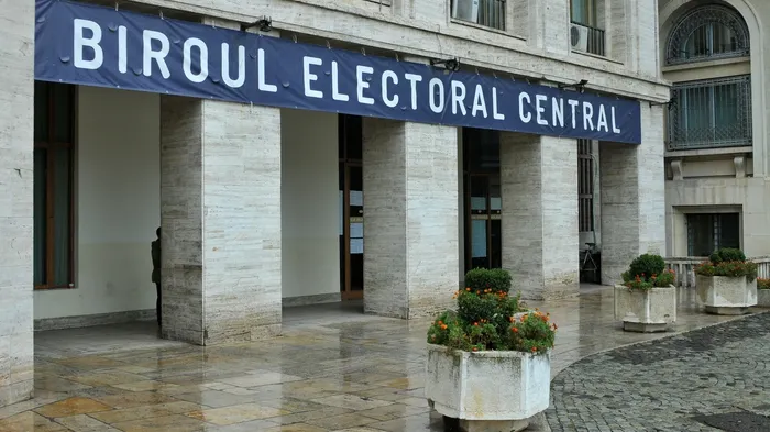 Percheziţii la Biroul Electoral Central şi la Birourile Electorale ale sectoarelor 1 şi 4 