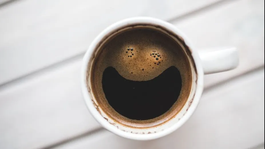 Pune în cafea acest condiment. Efectul te va uimi