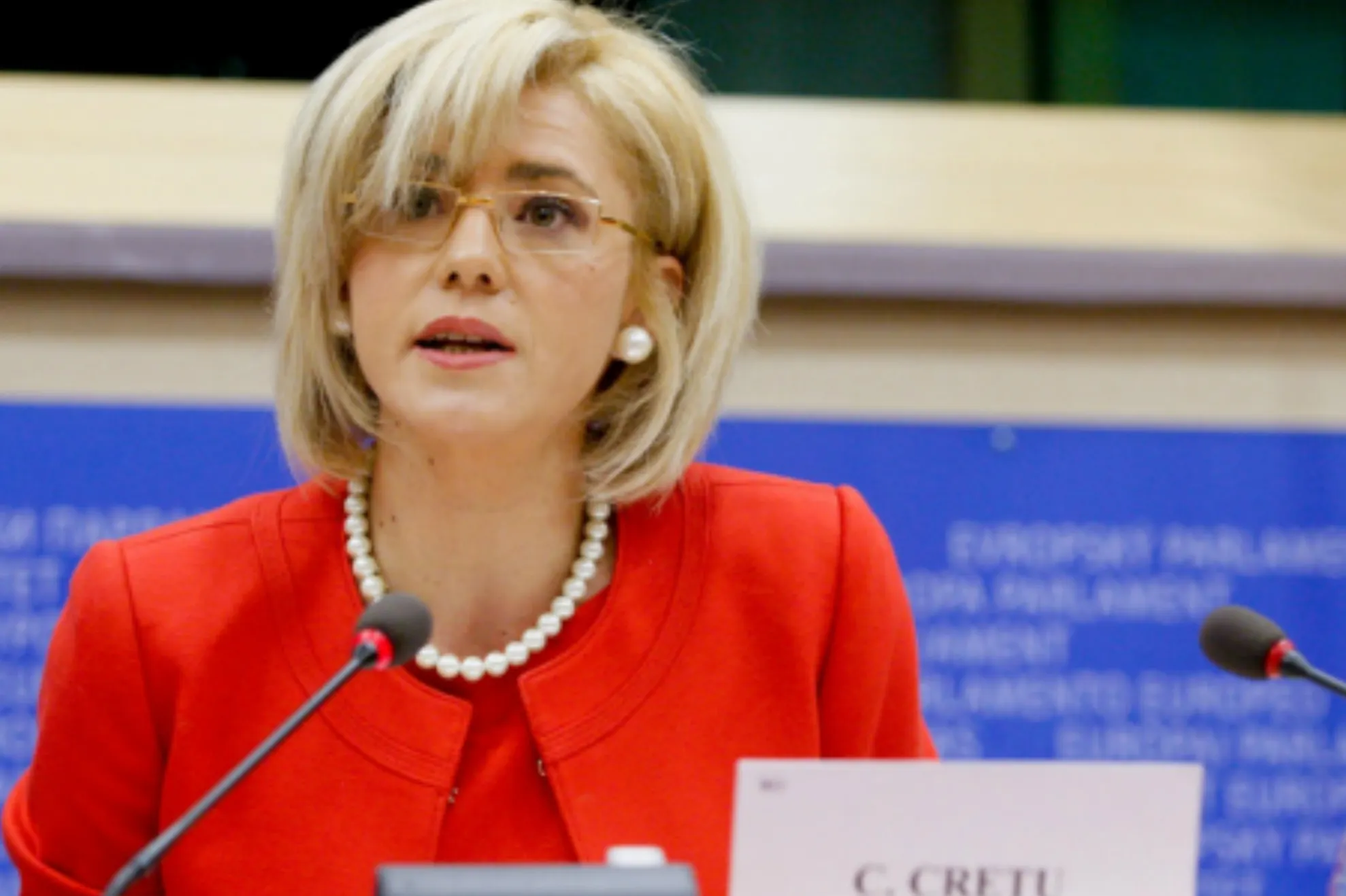 Corina Creţu anunţă: Se pregăteşte chemarea României la Curtea Europeană de Justiţie
