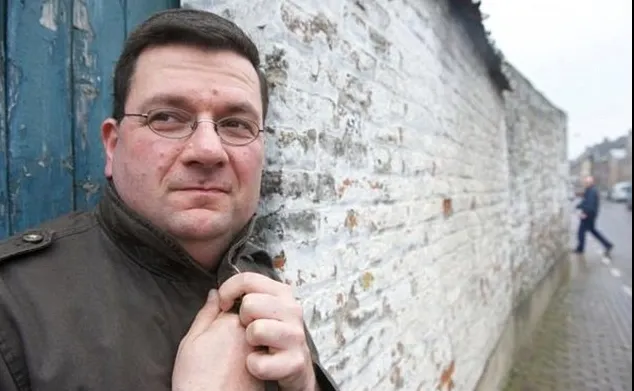 A fost virgin până la 34 de ani, acum este cel mai viril bărbat din ţară. Secretul lui...