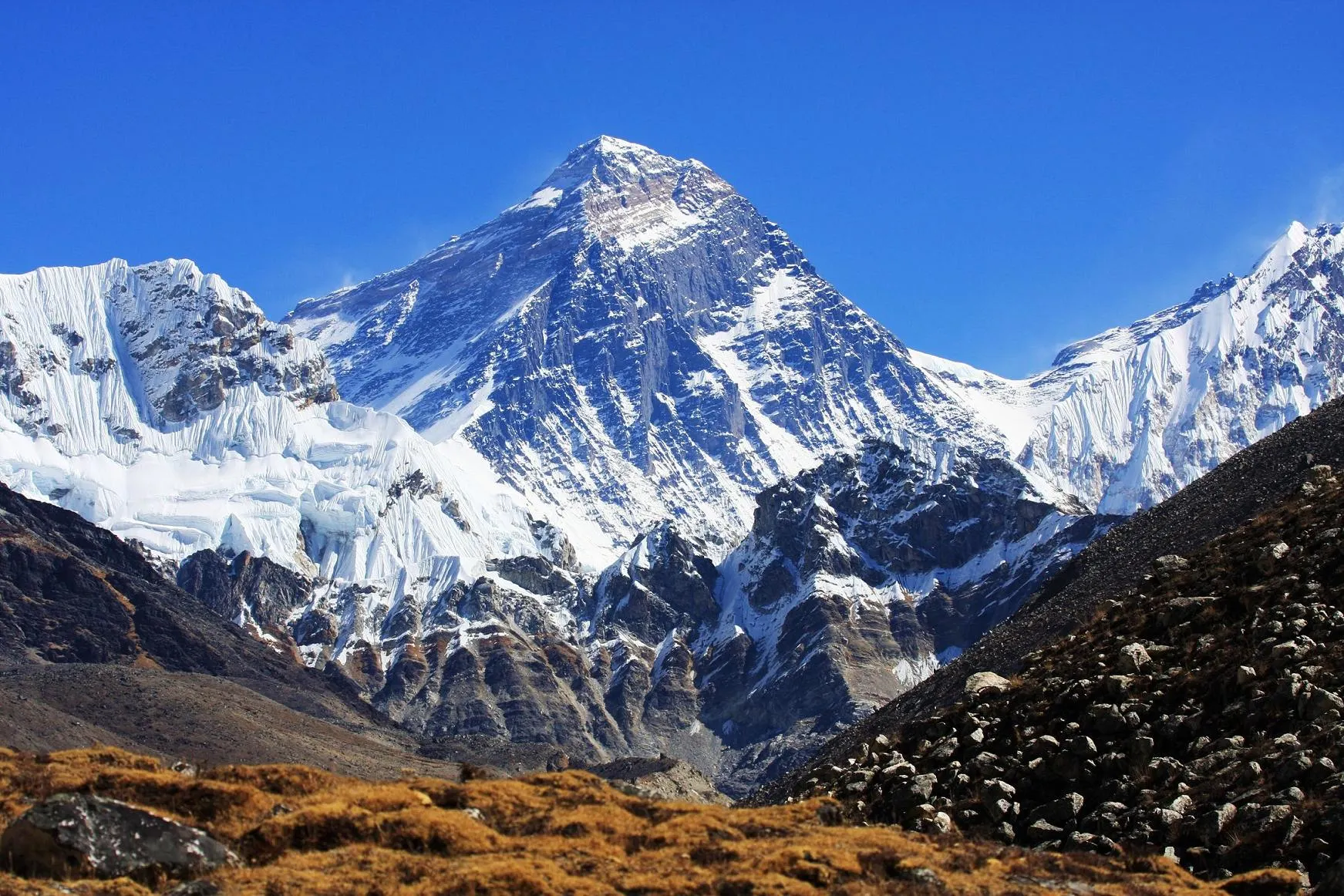Everest nu este cel mai înalt munte de pe Terra. Descoperirea care distruge tot ce se știa până acum