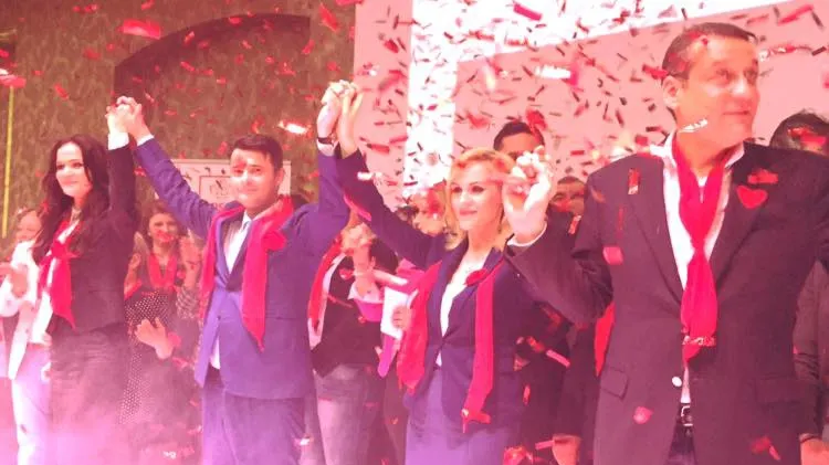 Lansare marca PSD a candidatului la Primăria sectorului 5: "Florea şi Firea, trimişi de Dumnezeu"
