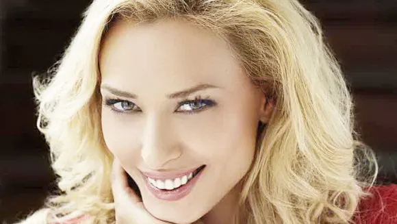 Iulia Vântur a stabilit data nunţii cu Salman Khan. Când va fi marele eveniment