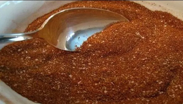 Ucigaşul obezităţii! O singură lingură pe zi te scapă de 15 kilograme pe lună!