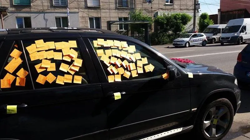 Gestul extrem, dar romantic, al unei tinere din Cluj. Ce a făcut cu mașina iubitului