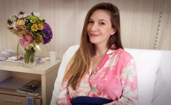 Adela Popescu a postat prima fotografie cu bebelușul ei