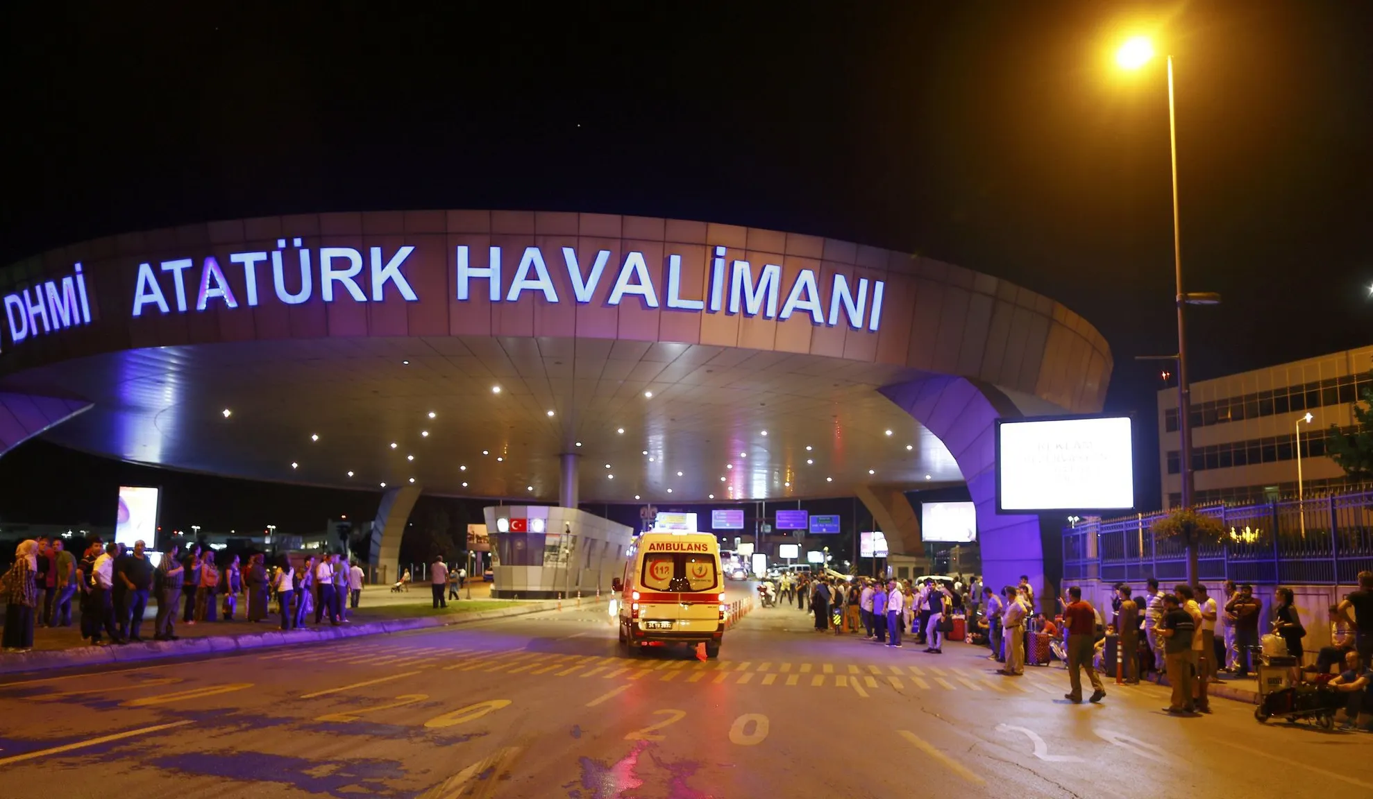 Atentatul de la Istanbul. Decizie de ultima oră a autorităţilor 