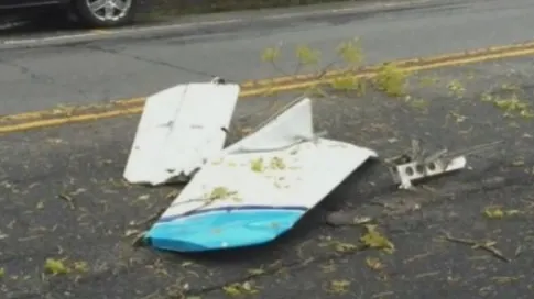 Un avion de mici dimensiuni s-a prăbuşit. Două persoane au murit