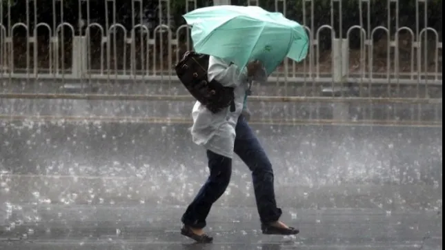 Avertizare meteo de ultimă oră: Ploi, descărcări electrice, vijelie și grindină