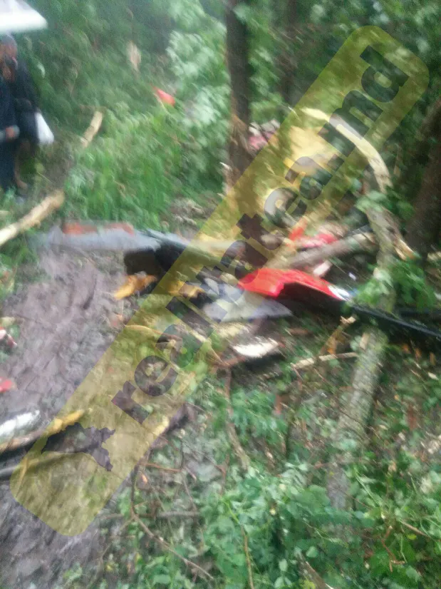FOTO. Primele imagini de la locul în care s-a prăbuşit elicopterul SMURD