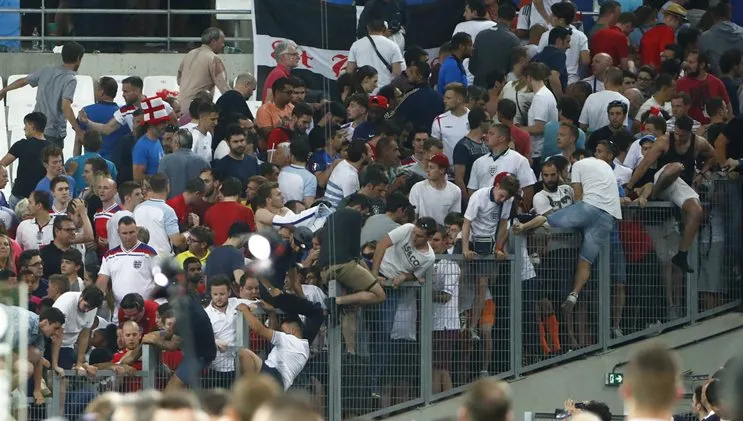Mărturia unui huligan din Rusia. Cine sunt bătăușii ruși de la EURO 2016. "Englezii sunt niște fete"