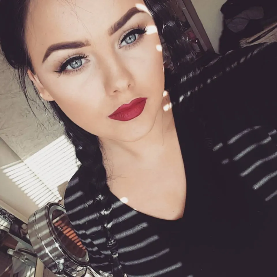 Era Miss în Irlanda. A scris pe Instagram că abia aşteaptă vacanţa în Tenerife. A mers. Ce ŞOC acolo