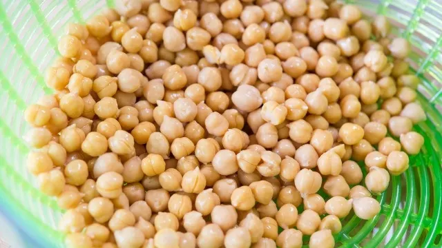 Aliment minune: dieta cu năut, beneficii uimitoare pentru sănătate şi siluetă