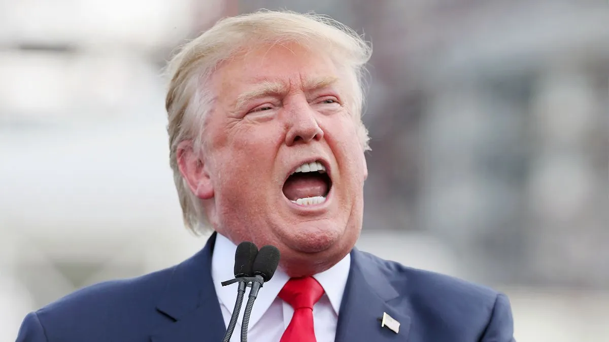 Donald Trump s-a dezlănțuit după înfrângerea în confruntarea cu Hillary Clinton