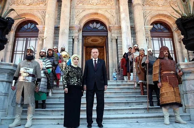 Cum arată reședința lui Erdogan, mai mare decât Palatul Versailles. Valorează 600 mil. euro