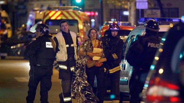 Atentatele de la Paris: Doi suspecţi, predaţi Franţei de Austria