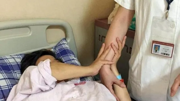S-a dus la spital şi i-a implorat pe medici: "Va rog, nu mă lăsaţi aşa!" Doctorii au rămas şocaţi!