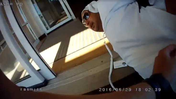 Un turist arab a fost confundat cu un terorist. După ce a intervenit poliția, omul a leșinat VIDEO