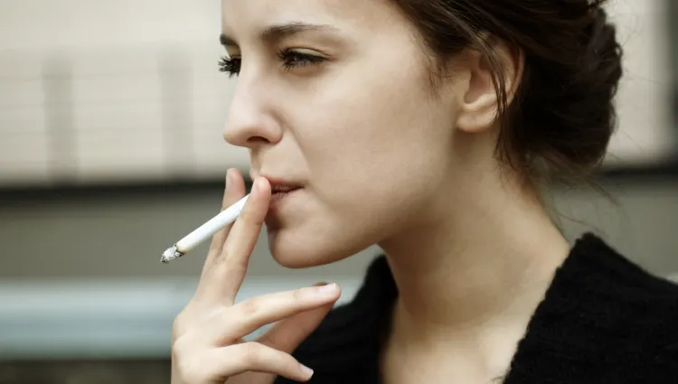 Vrei să te laşi de fumat? Ce trebuie să faci ca să nu te îngraşi apoi