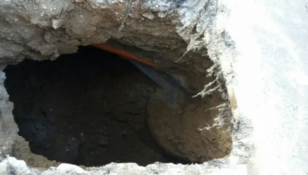 Risc major de prăbuşire a carosabilului în Bucureşti. Anunţul făcut de Apa Nova