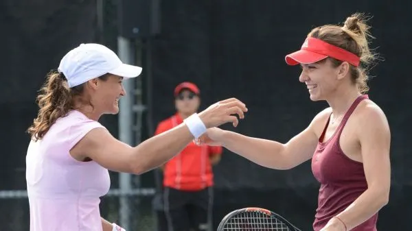 Niculescu şi Halep s-au calificat sferturile probei de dublu de la Montreal
